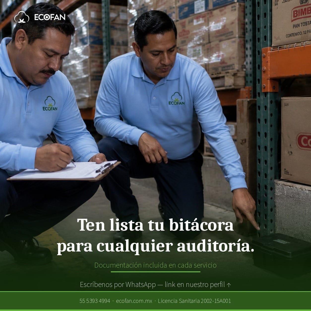 Técnico Ecofan revisando bodega de almacenamiento